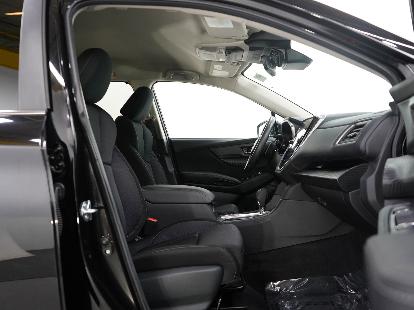 Used 2024 Subaru Ascent Premium w/ Convenience Package image 11