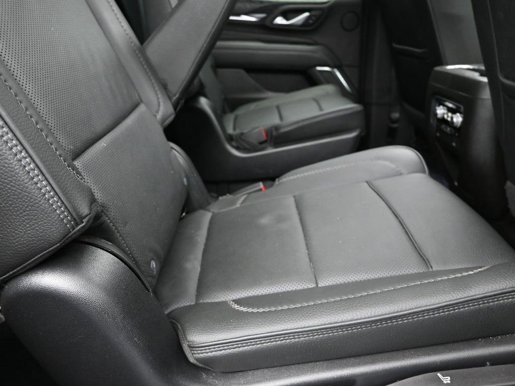 Used 2022 GMC Yukon Denali w/ Denali Premium Package image 22