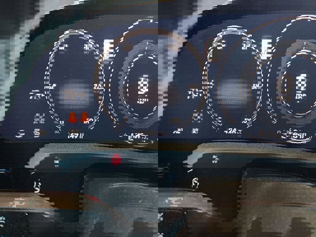 Used 2020 Porsche Taycan Turbo image 17