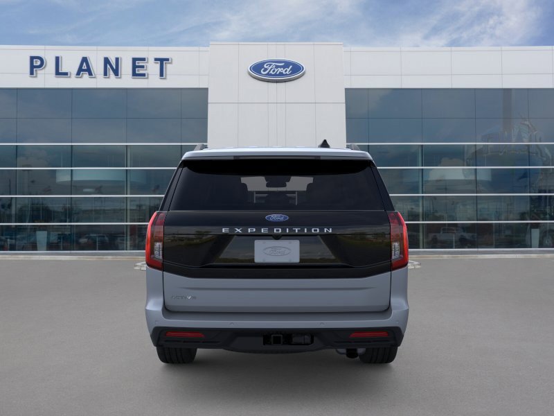 New 2026 Ford Expedition Active RWD image 6