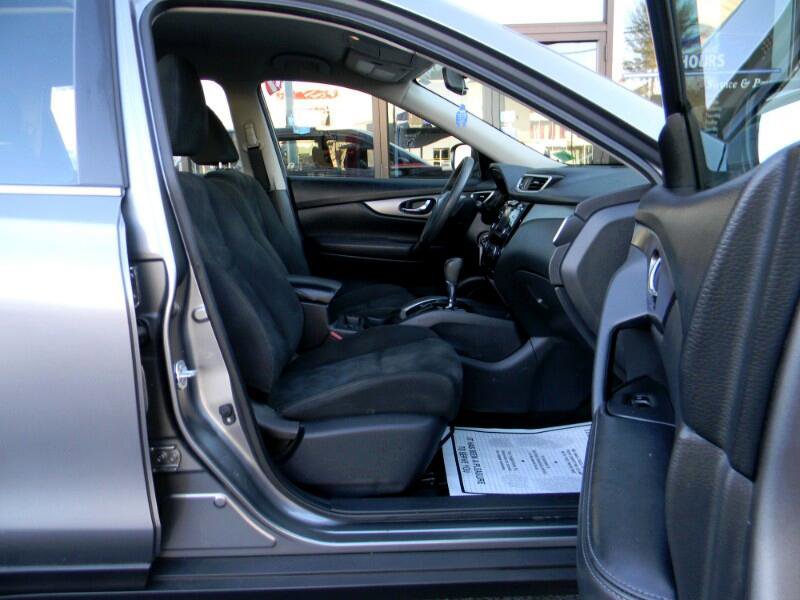 Used 2016 Nissan Rogue S image 15