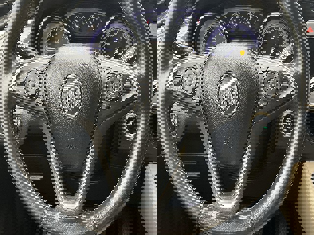 Used 2019 Buick Envision Preferred image 16