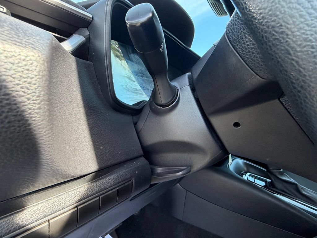 Used 2023 Toyota Corolla LE FWD image 17