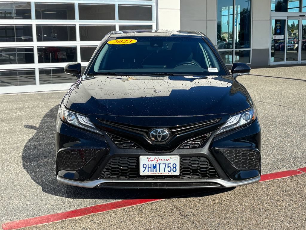 Used 2023 Toyota Camry XSE FWD image 2