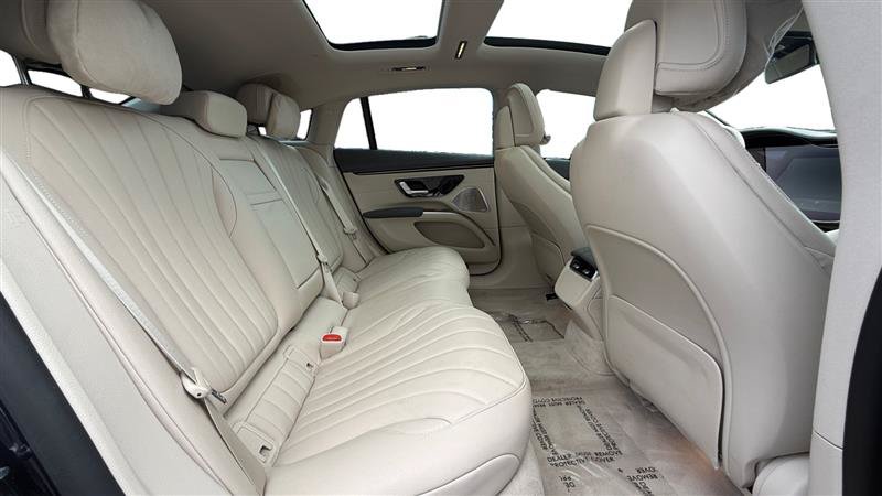 Used 2023 Mercedes-Benz EQS 580 4MATIC Sedan image 18