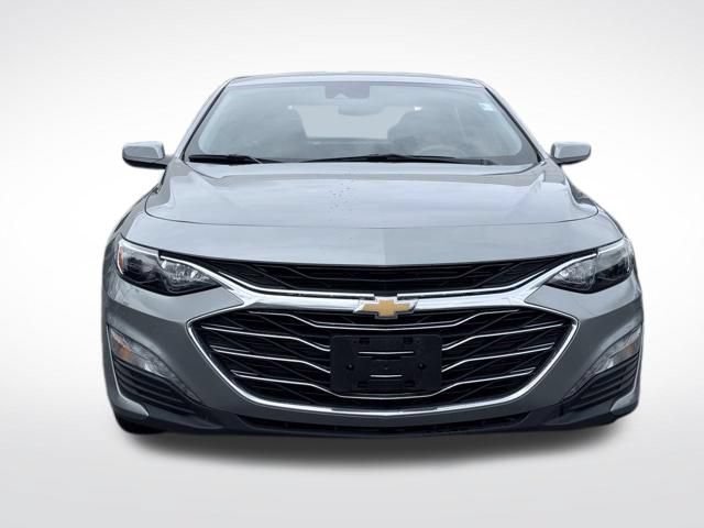 Used 2024 Chevrolet Malibu LT FWD image 2