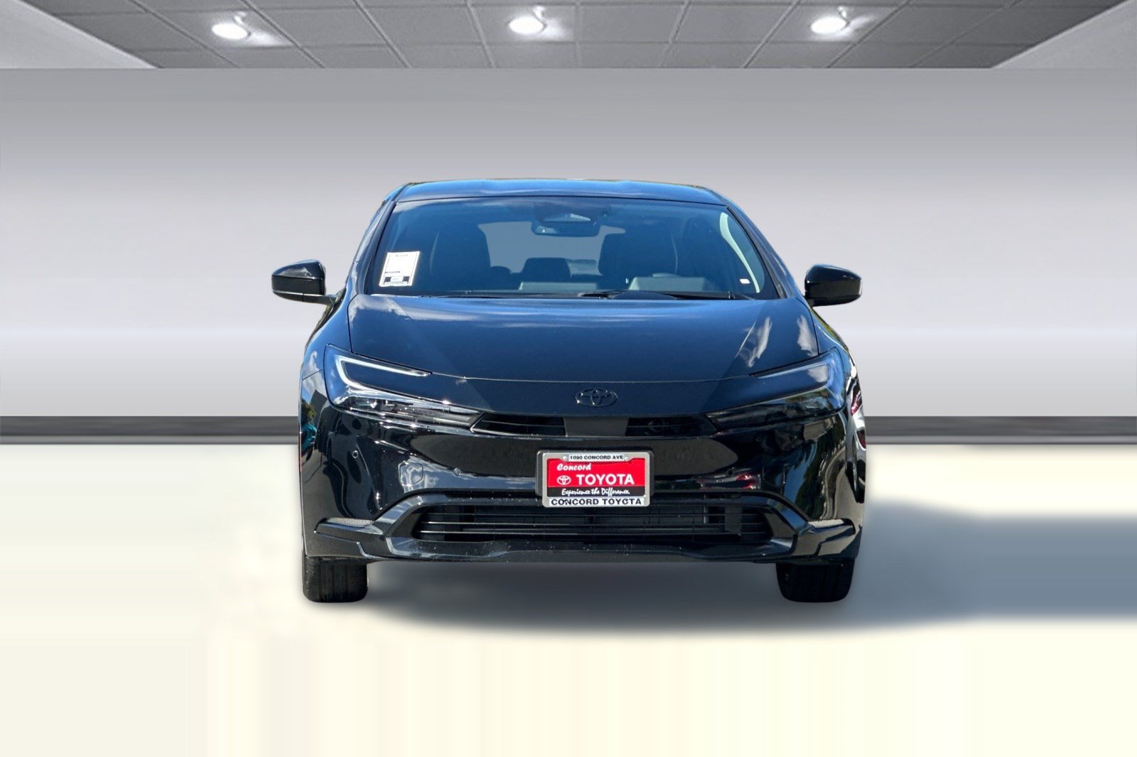 New 2027 Toyota Prius Plug-In Hybrid FWD image 6