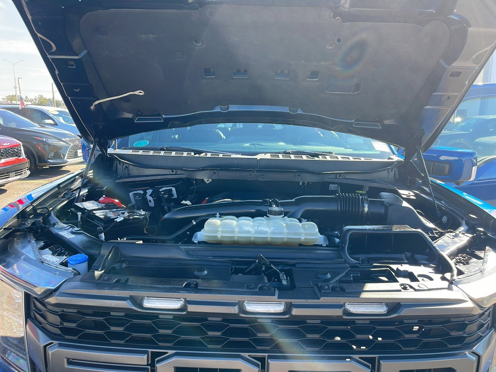 Certified 2022 Ford F150 Raptor w/ Raptor 37 Performance Package image 39