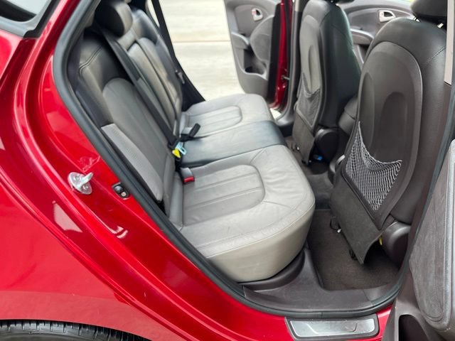 Used 2013 Hyundai Tucson Limited w/ Premium Pkg FWD image 14