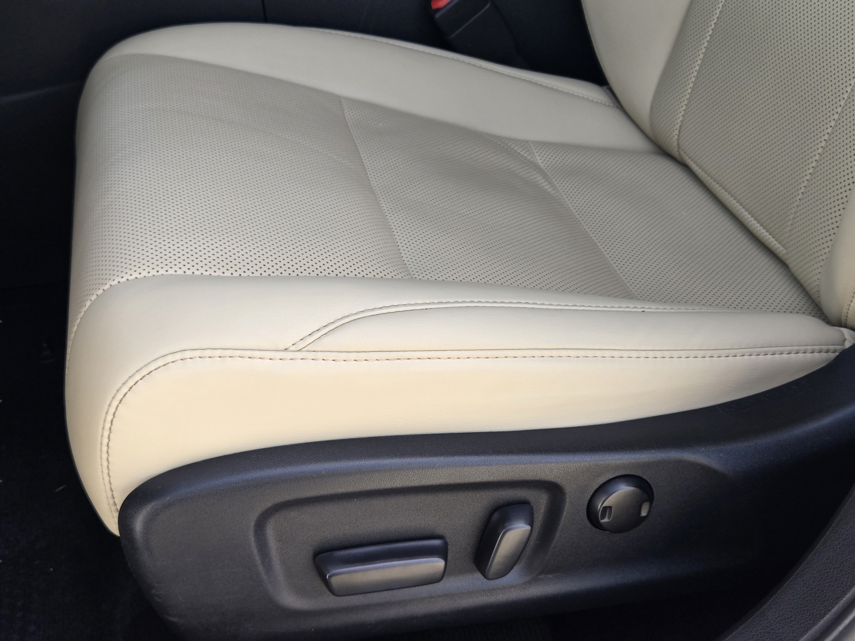 Used 2021 Lexus RX 350 FWD w/ Premium Package image 23