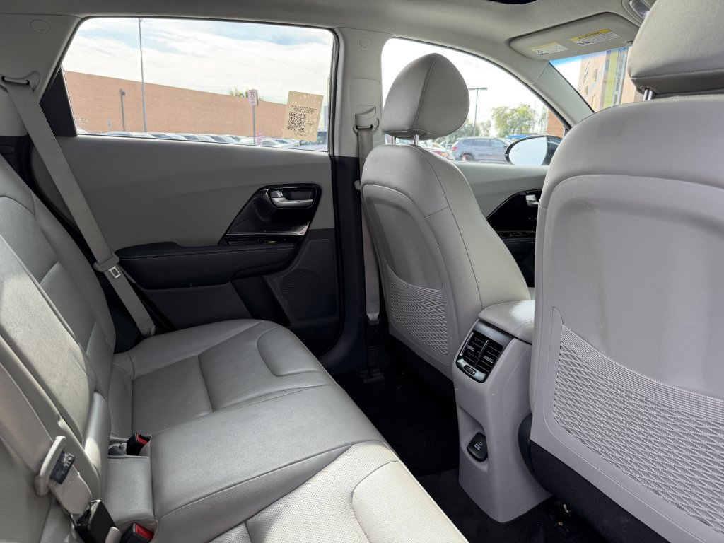 Used 2019 Kia Niro EX Premium w/ Sunroof Package FWD image 40