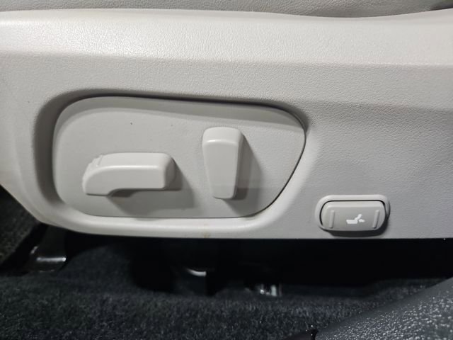 Used 2016 Subaru Forester 2.5i Limited image 22