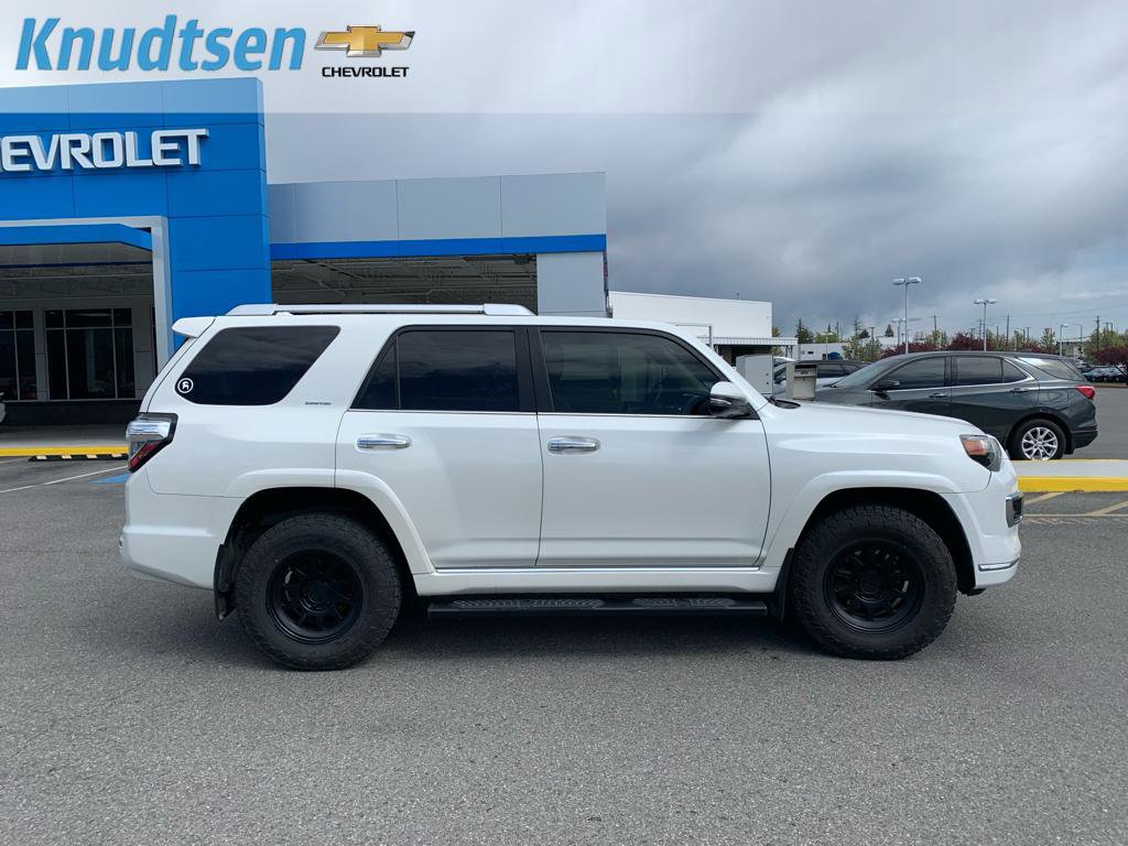 Used 2018 Toyota 4Runner Limited AWD/4WD image 8