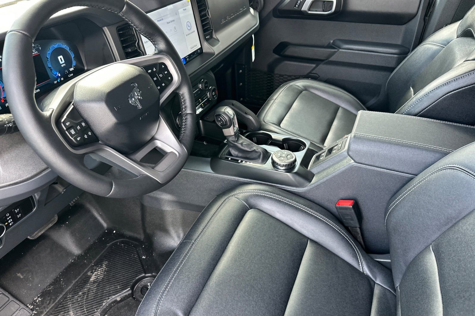 New 2025 Ford Bronco Badlands image 10