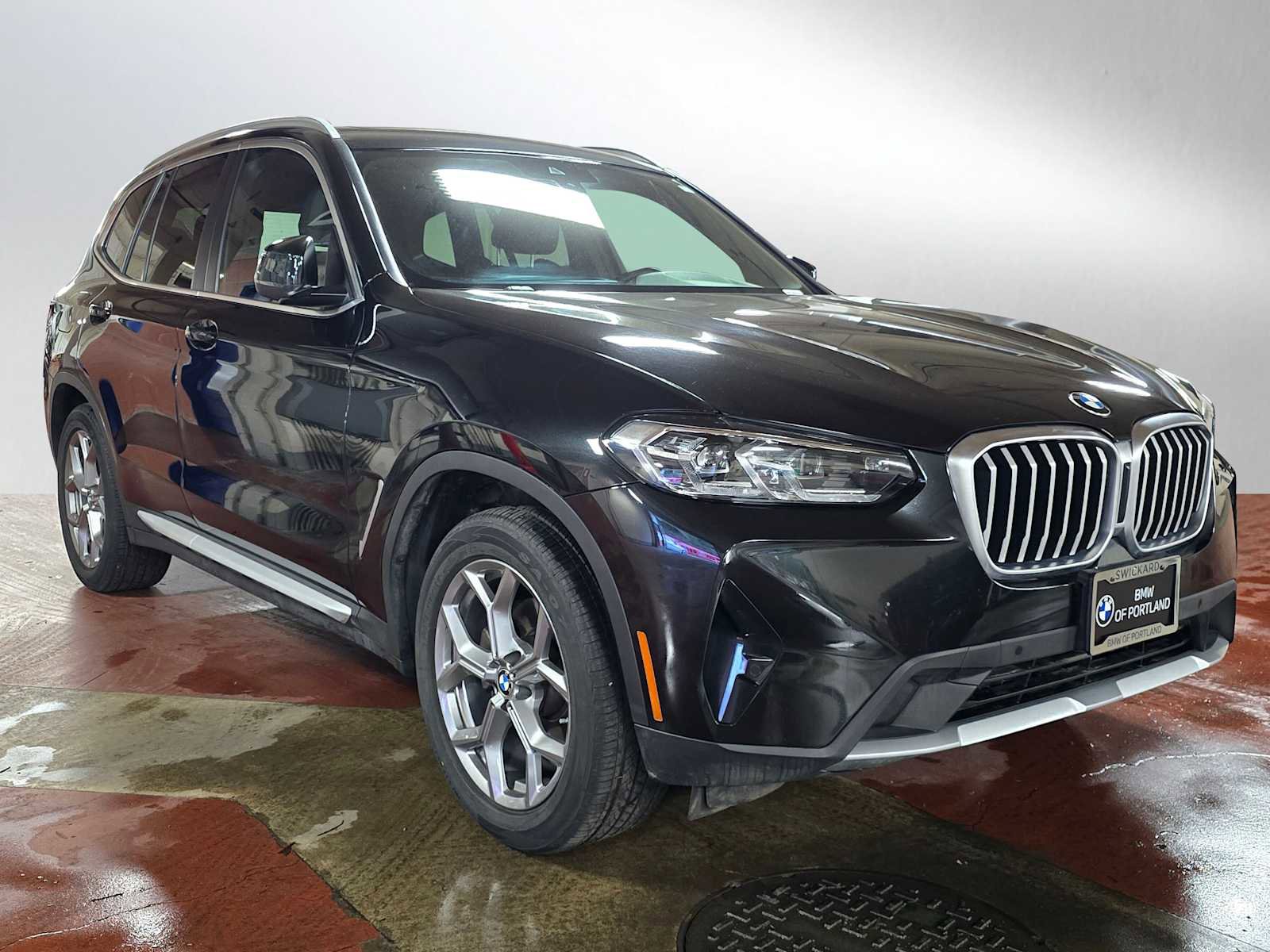 Used 2024 BMW X3 xDrive30i w/ Convenience Package image 3
