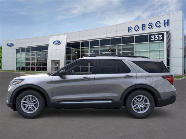 New 2025 Ford Explorer Active image 3