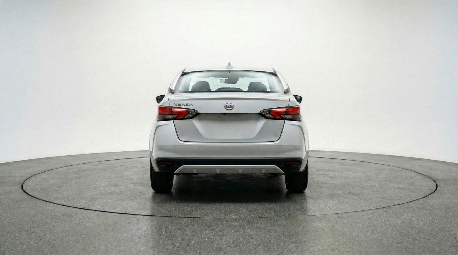 Used 2025 Nissan Versa SV image 7