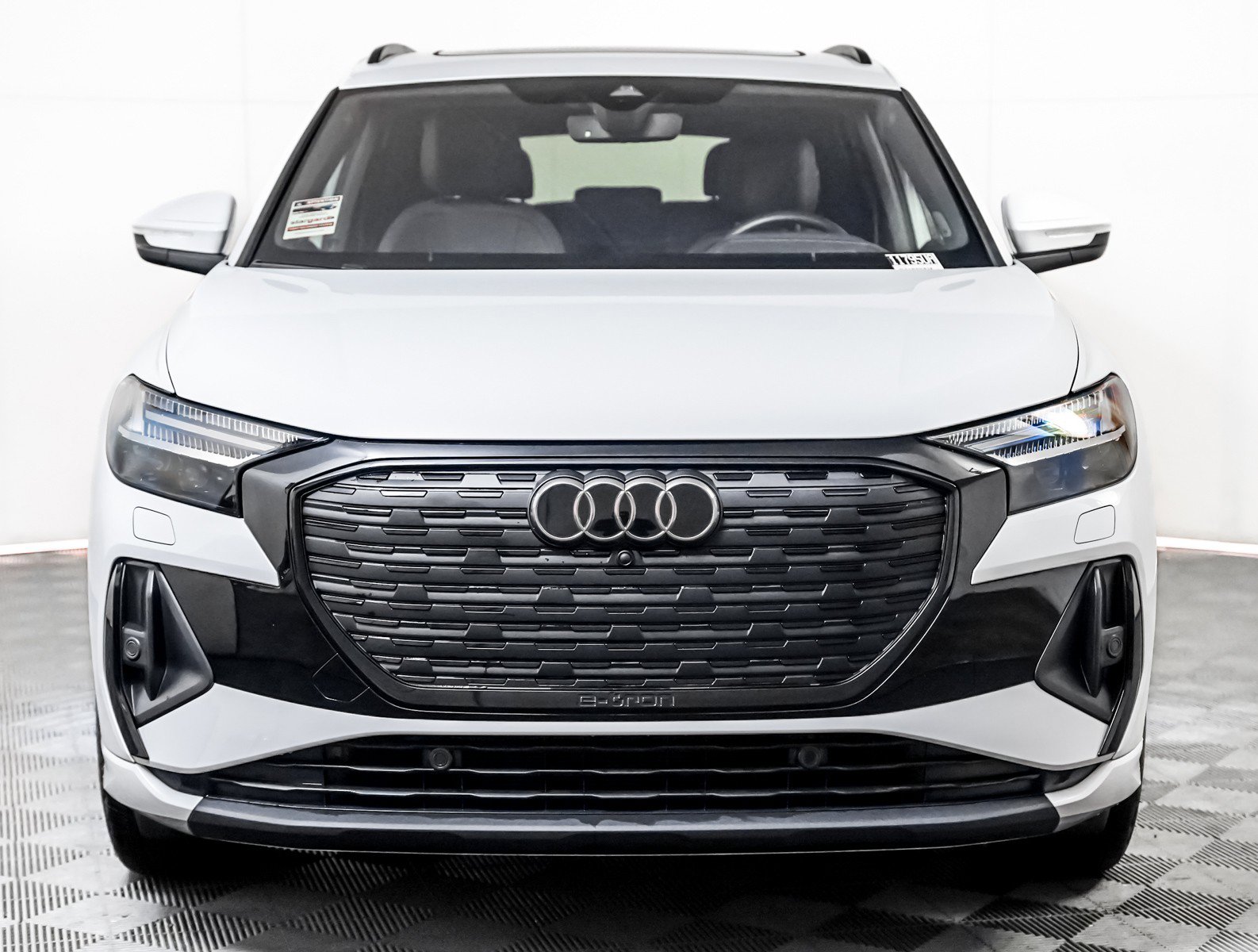 Used 2024 Audi Q4 e-tron Prestige w/ Black Optic Package image 8