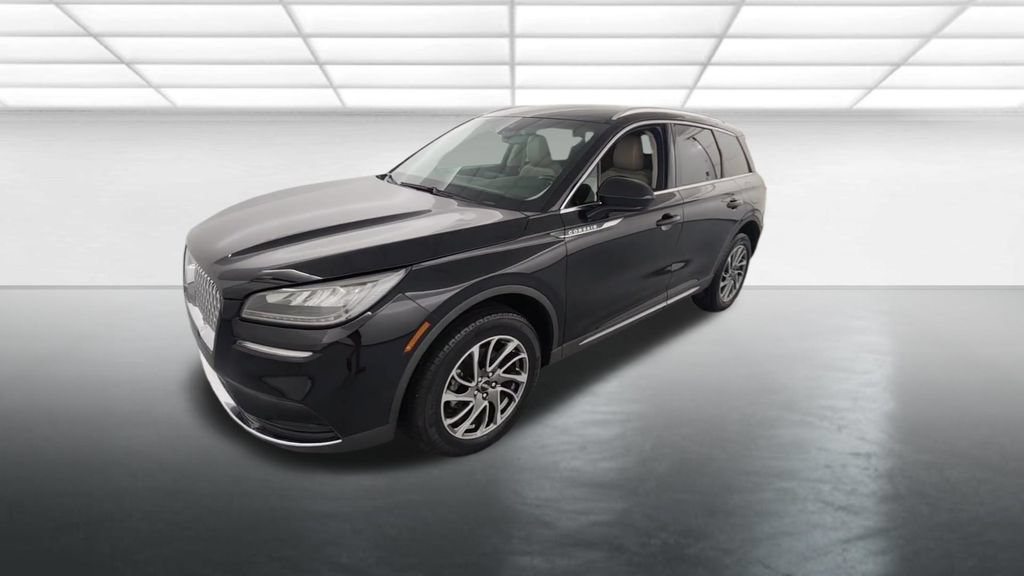 Used 2022 Lincoln Corsair AWD w/ Equipment Group 101A image 2