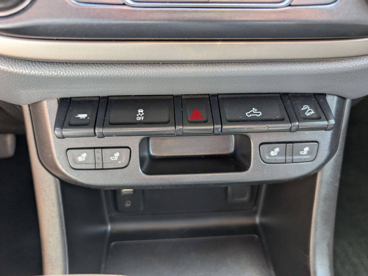 Used 2016 Chevrolet Colorado Z71 RWD image 28