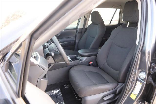 Certified 2023 Toyota RAV4 LE AWD/4WD image 8