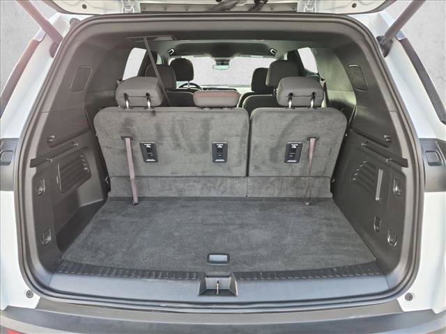 Used 2024 Chevrolet Traverse Z71 w/ Enhanced Driving Package AWD/4WD image 6