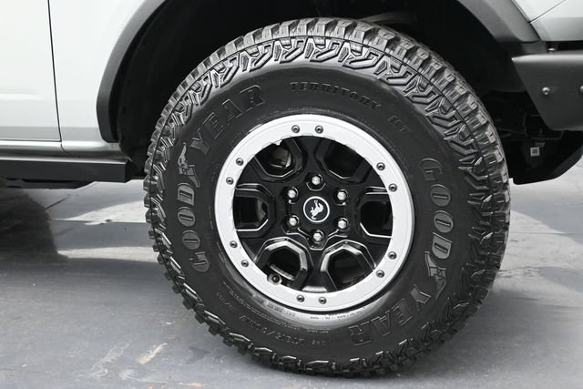 Certified 2021 Ford Bronco Black Diamond w/ Sasquatch Package AWD/4WD image 34