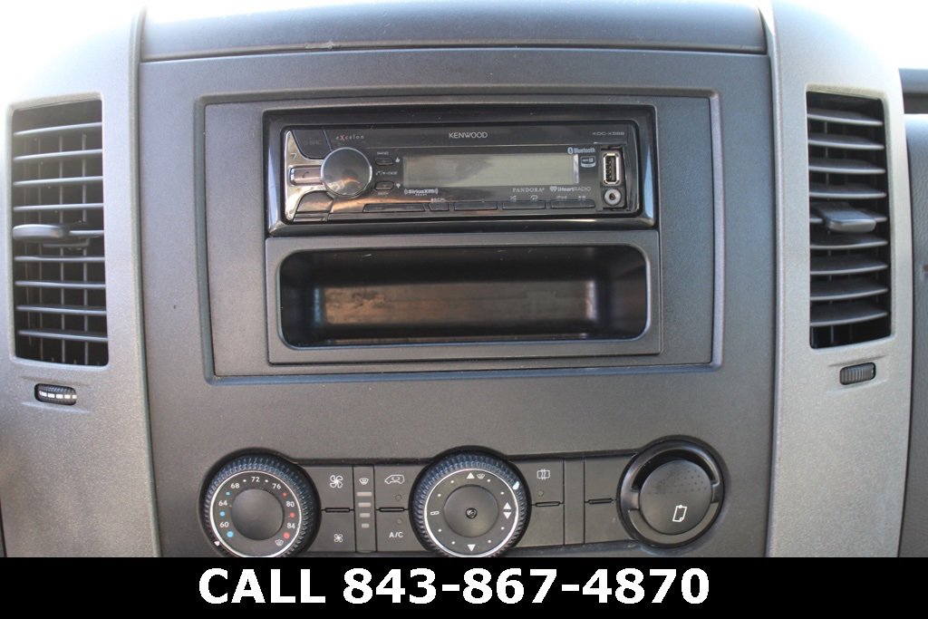 Used 2015 Freightliner Sprinter 3500 image 39