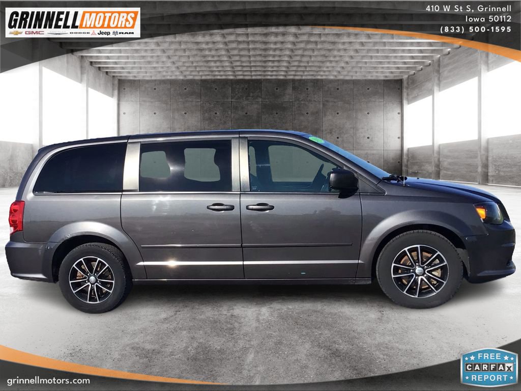 Used 2015 Dodge Grand Caravan SXT image 4
