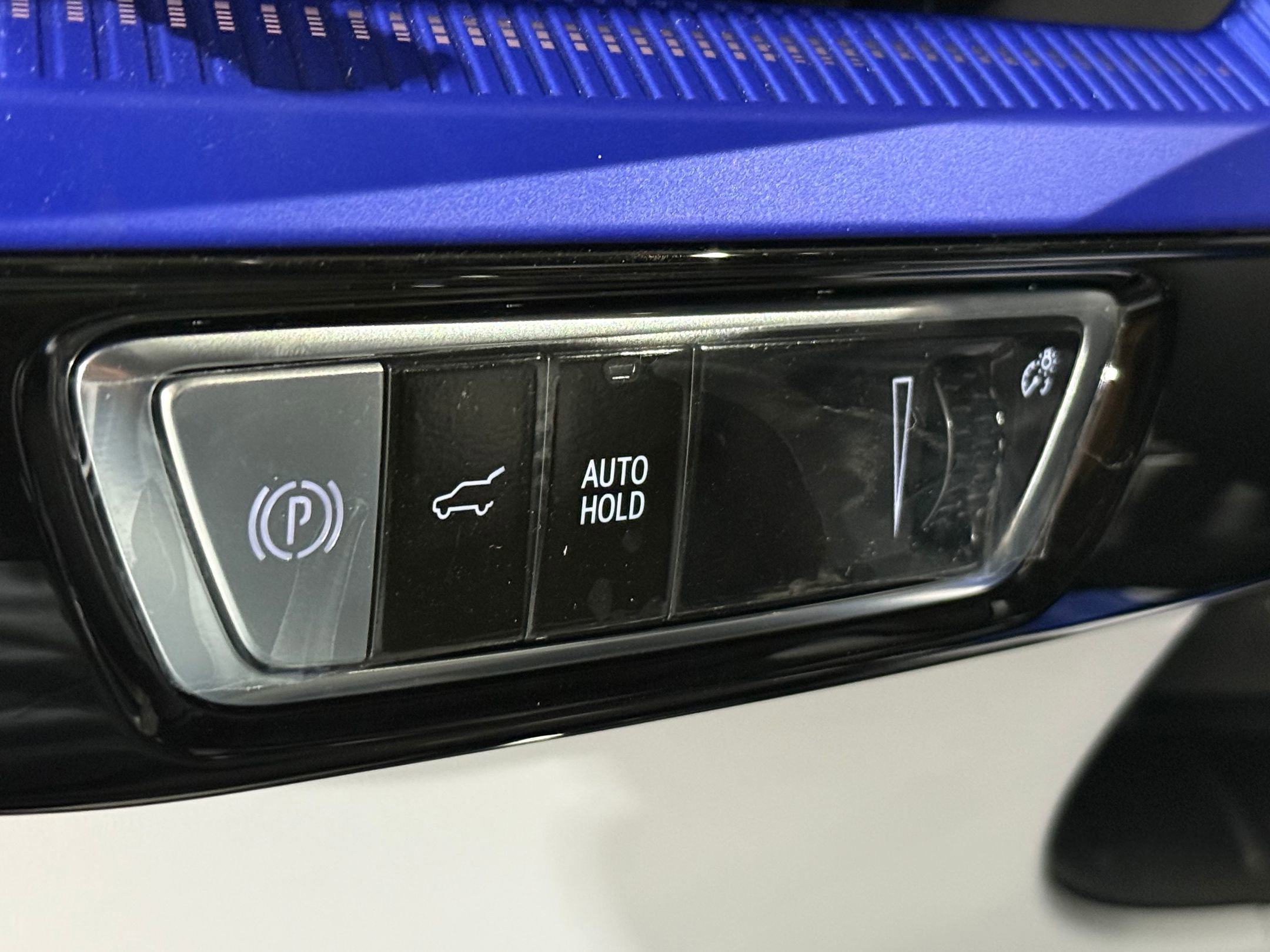 New 2026 Cadillac Optiq Sport 1 image 27