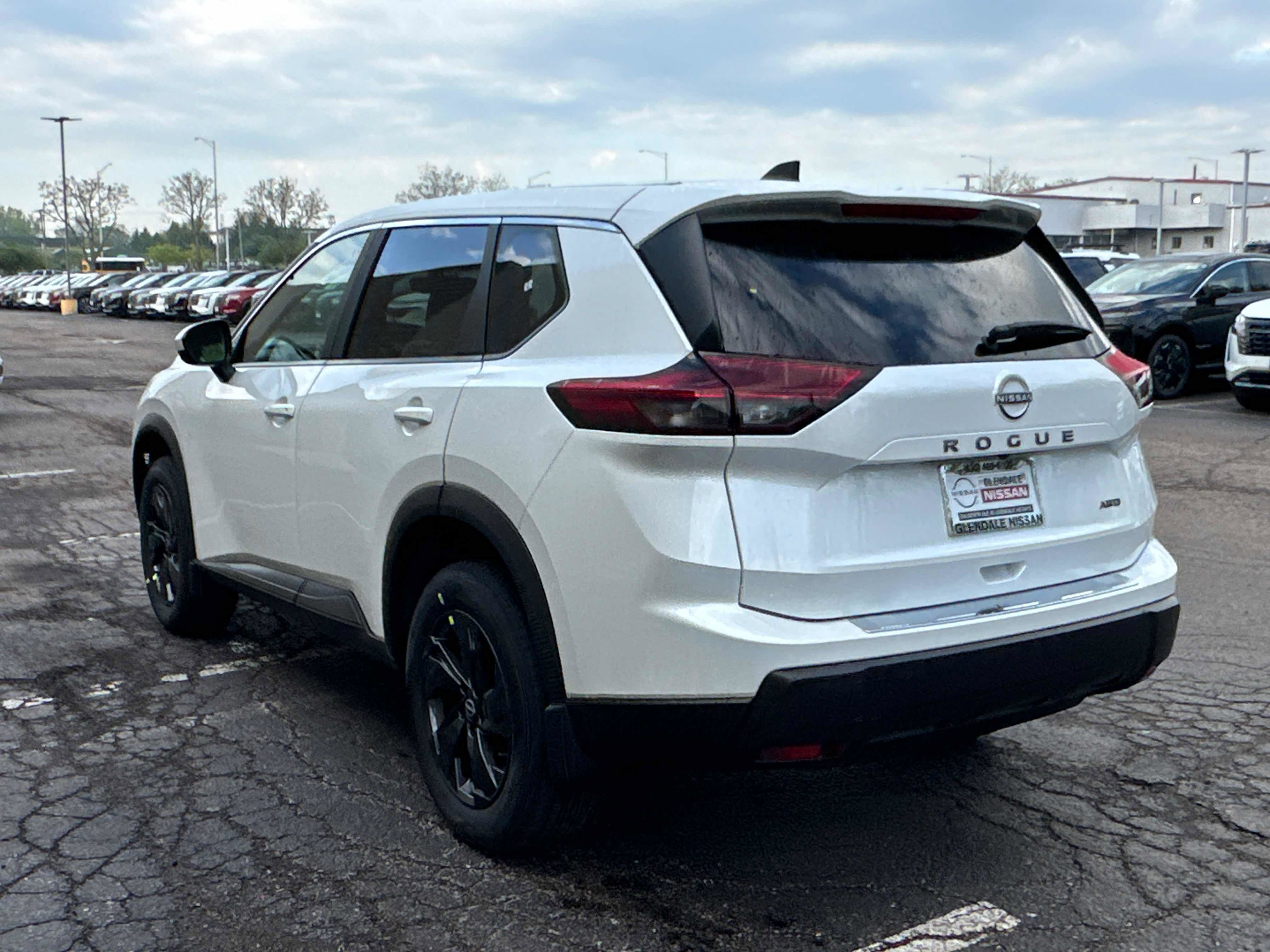New 2026 Nissan Rogue SV AWD/4WD image 6