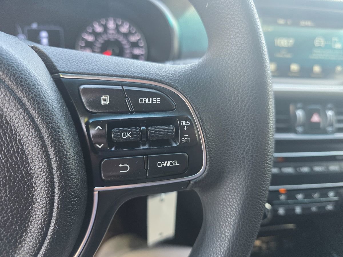 Used 2018 Kia Optima LX FWD image 8