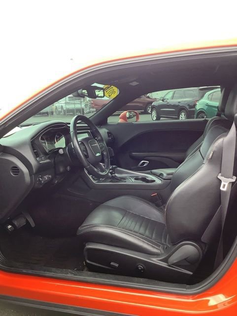 Used 2016 Dodge Challenger R/T Scat Pack RWD image 13