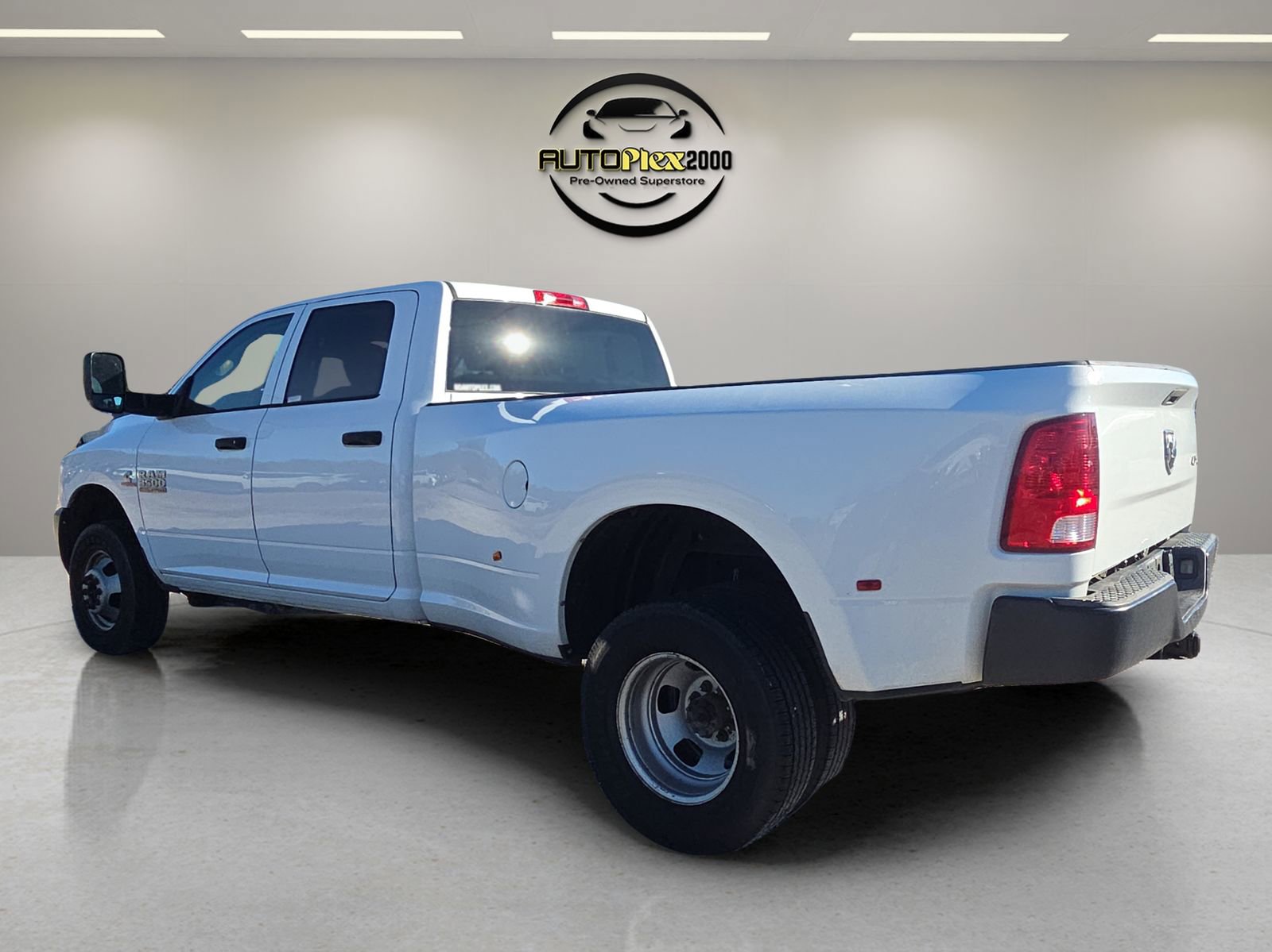Used 2016 RAM 3500 Tradesman w/ Popular Equipment Group image 5
