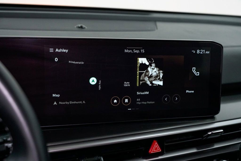 Used 2025 Kia Sorento S image 15