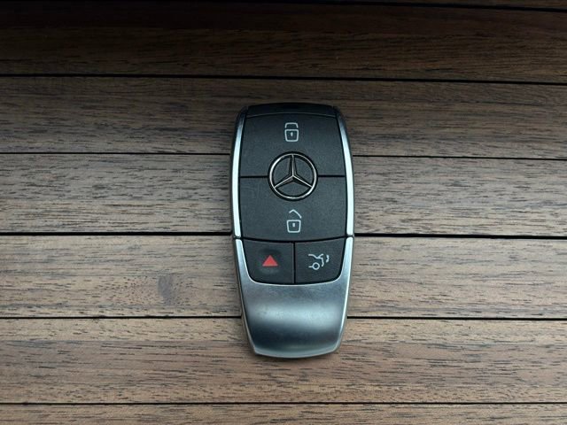 Used 2025 Mercedes-Benz GLE 450 4MATIC image 65