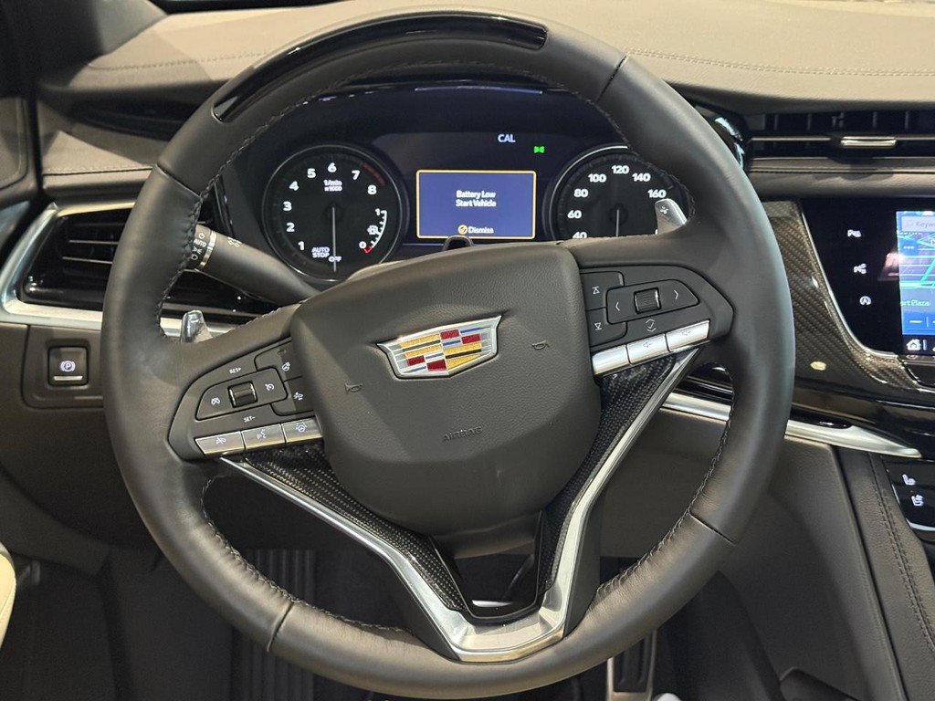 New 2025 Cadillac XT6 Sport w/ Technology Package AWD/4WD image 9