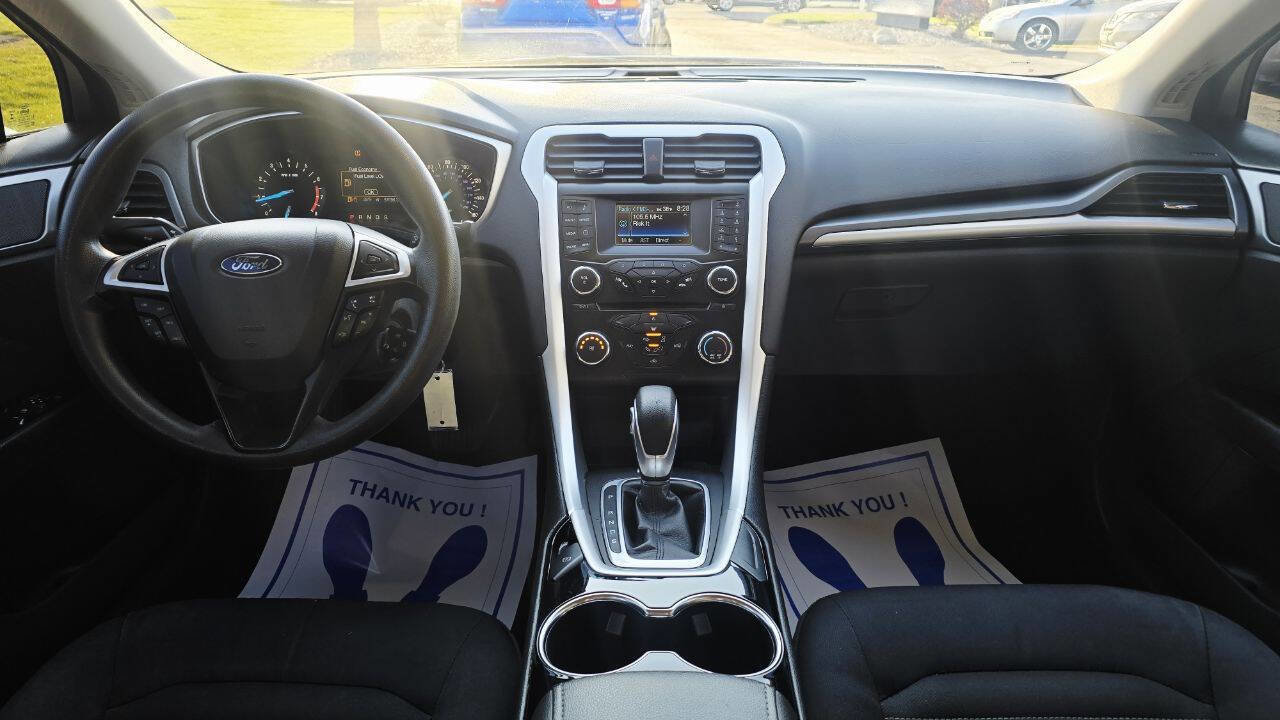 Used 2014 Ford Fusion SE FWD image 15