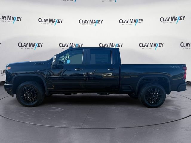 Used 2025 Chevrolet Silverado 2500 Custom w/ Custom Value Package image 2