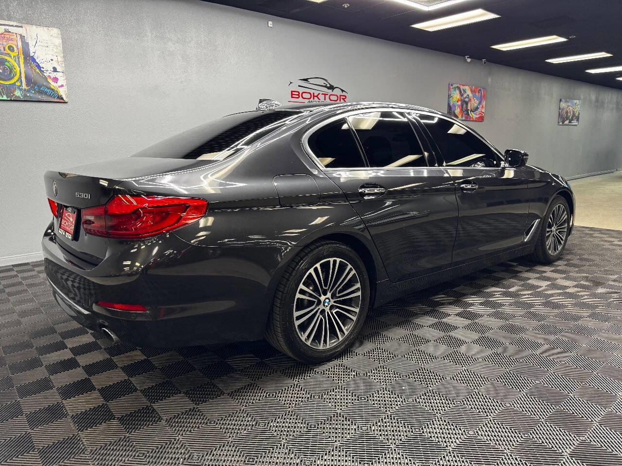 Used 2018 BMW 530i image 13