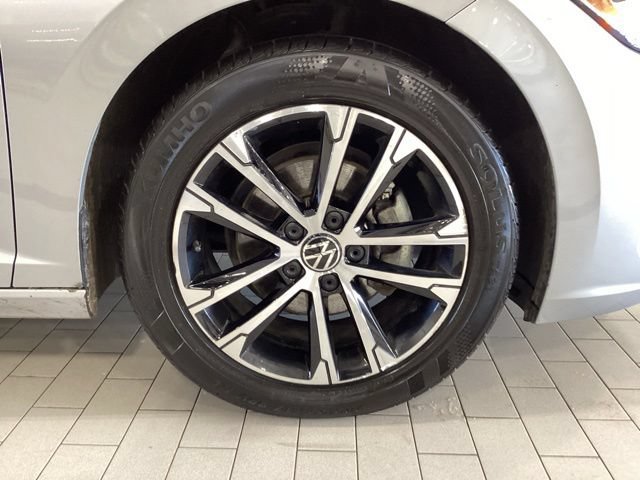 Used 2024 Volkswagen Jetta Sport FWD image 21