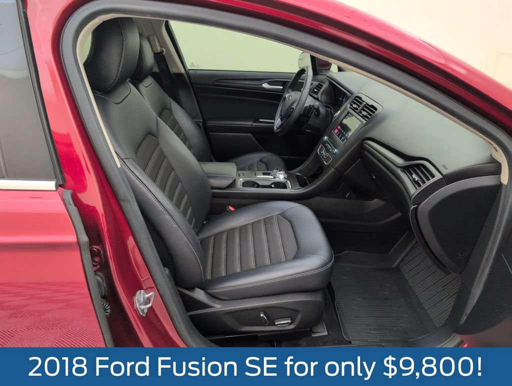 Used 2018 Ford Fusion SE w/ Equipment Group 201A FWD image 14