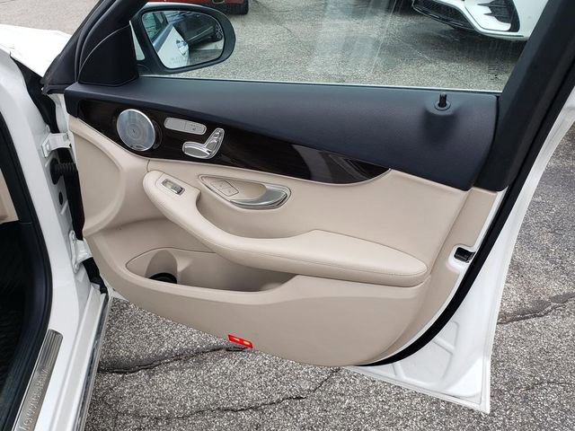 Certified 2018 Mercedes-Benz C 300 4MATIC Sedan image 15