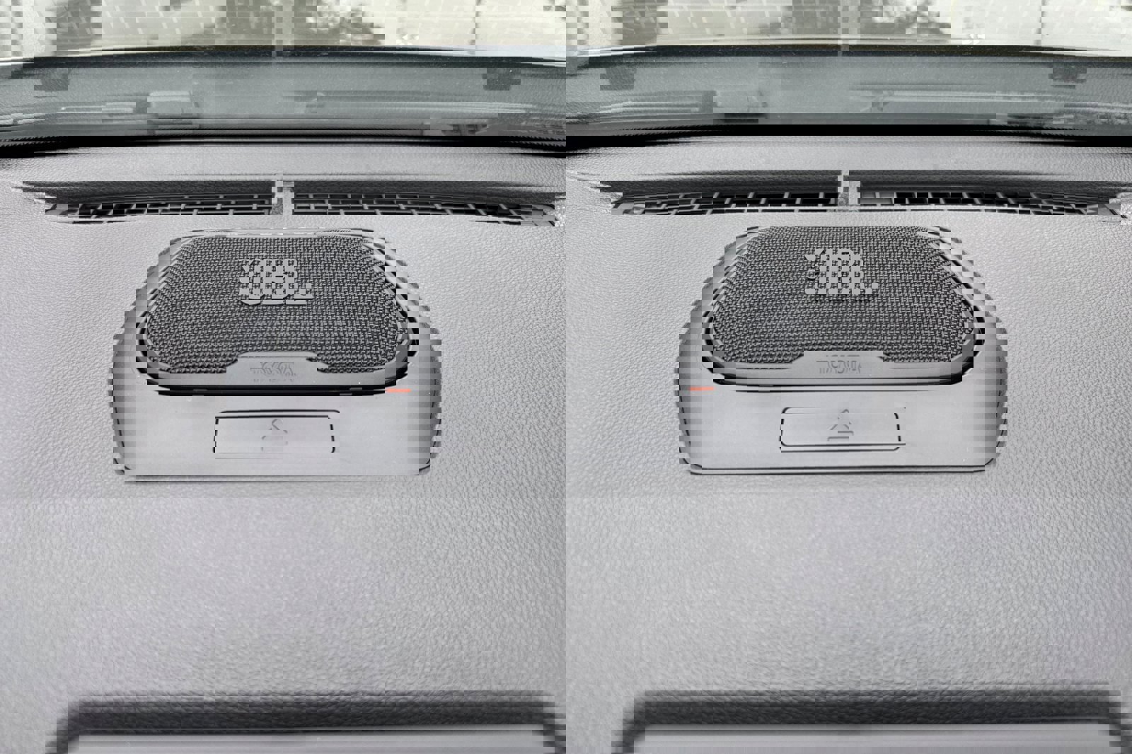 New 2025 Toyota Tacoma TRD Off-Road image 20