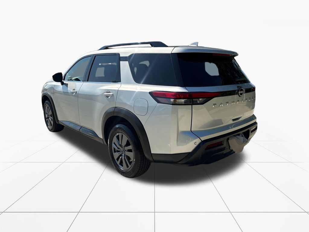 Used 2025 Nissan Pathfinder SV FWD image 6