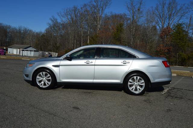 Used 2011 Ford Taurus SEL w/ 201A Rapid Spec Order Code image 5