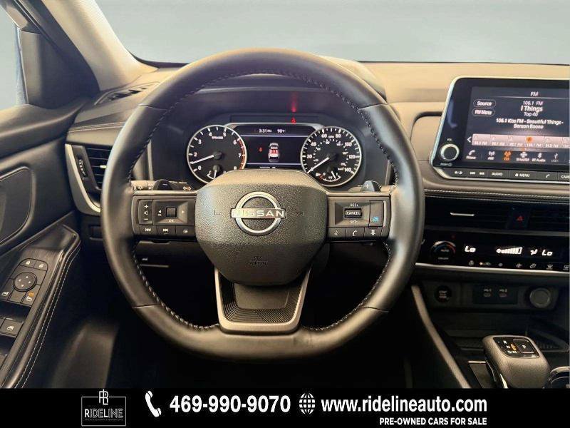 Used 2025 Nissan Rogue SV w/ SV Premium Package FWD image 11
