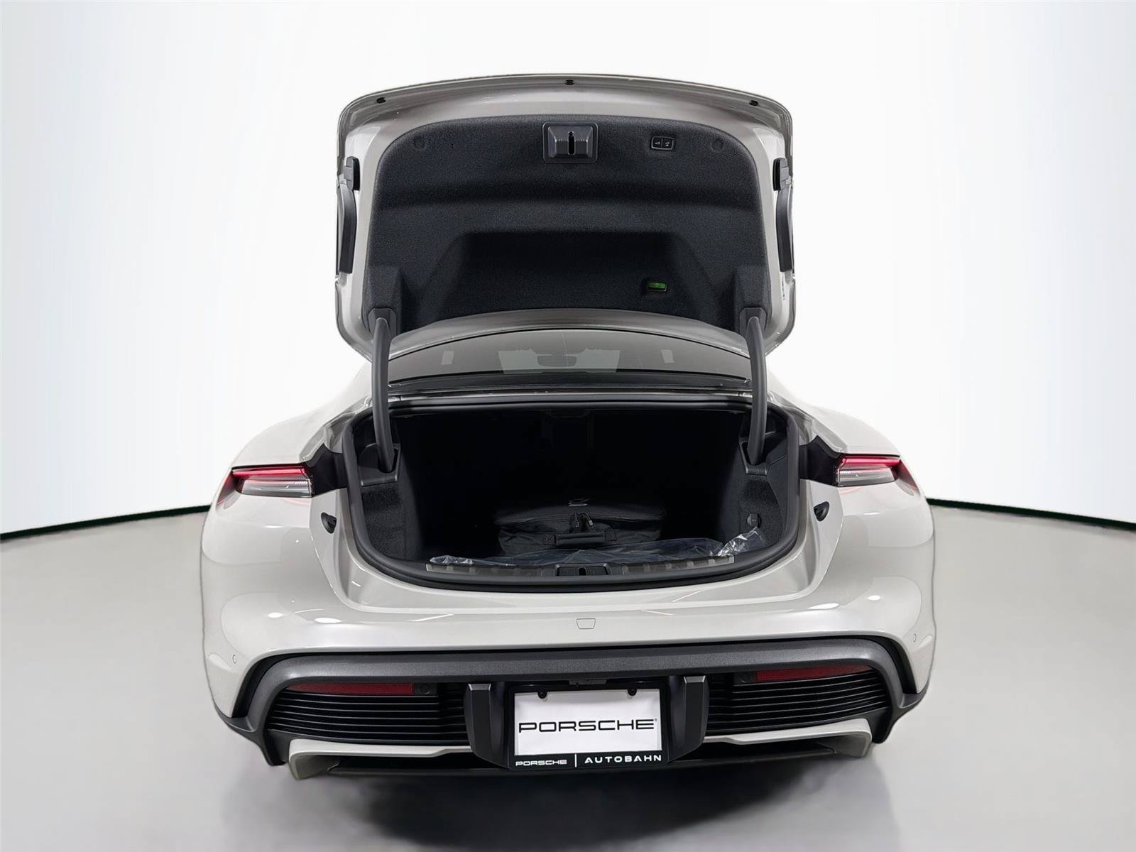 Certified 2026 Porsche Taycan RWD image 35