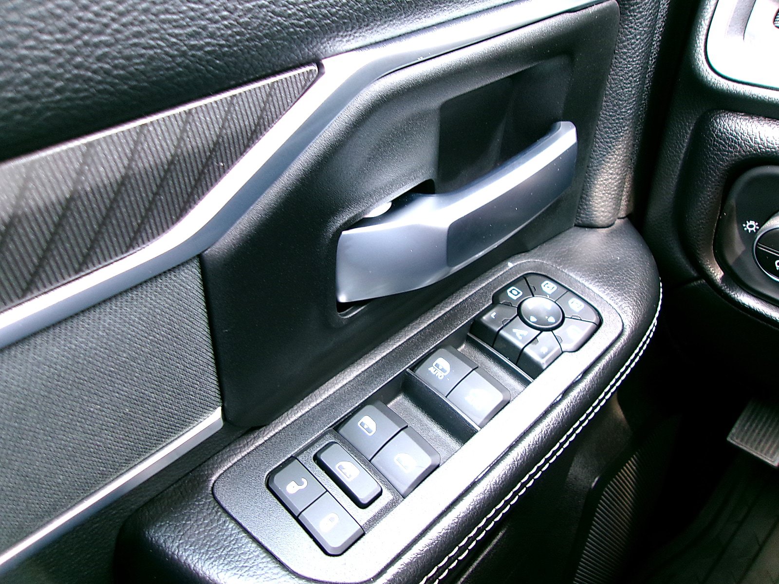 New 2026 RAM 2500 Big Horn AWD/4WD image 11