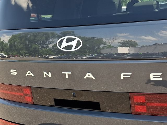 Used 2025 Hyundai Santa Fe Limited AWD/4WD image 36